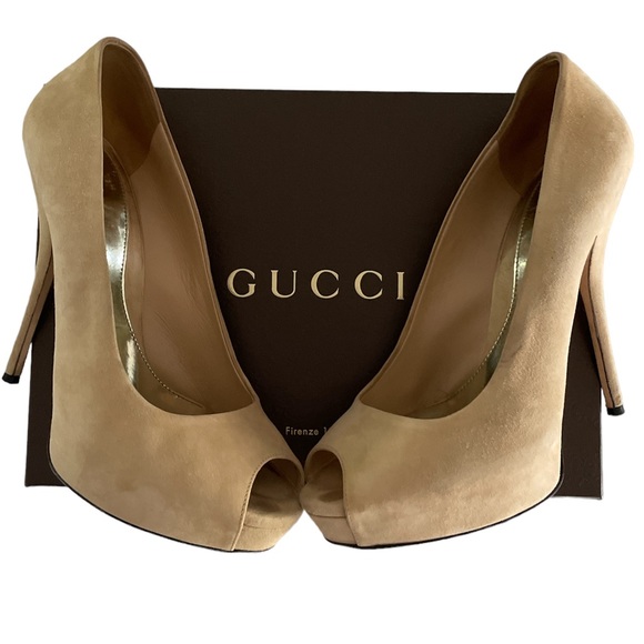 GUCCI 💥HOST PICK💥Gucci Tan Suede Peep Toe Stilettos Size EU40 with Box - Picture 2 of 12